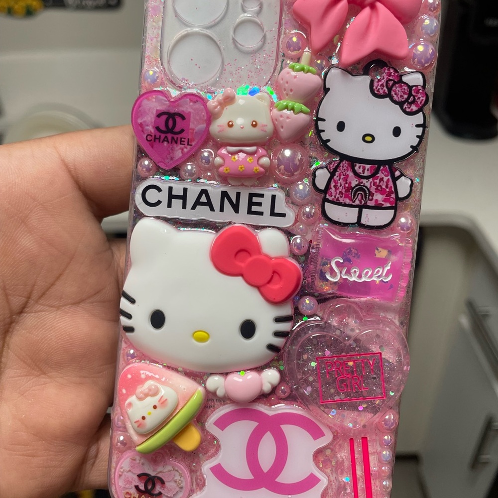 CHANEL Pink Hello Kitty Decorative Phone Case